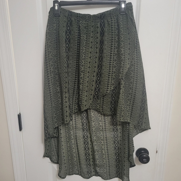 Inis Tribal Geometric High-Low Asymmetrical Skirt Dark Green and Black - Picture 1 of 10
